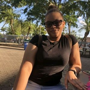 Meet your Posher, Jamilia